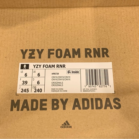 ⛔️SOLD OUT⛔️ — YEEZY Foam RNR ONYX (2024) - Picture 8 of 8